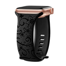 טען תמונה למציג הגלריה, רצועת Apple Watch עם חריטה פרחונית מסיליקון רכה