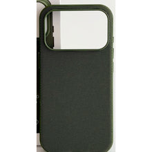 تحميل الصورة في عارض المعرض، Luxury Woven MagSafe iPhone Case