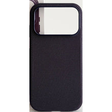 تحميل الصورة في عارض المعرض، Luxury Woven MagSafe iPhone Case