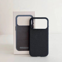 טען תמונה למציג הגלריה, Woven Fabric Magnetic iPhone Case